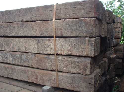 Using Reclaimed Railway Sleepers to Build Garden Structures